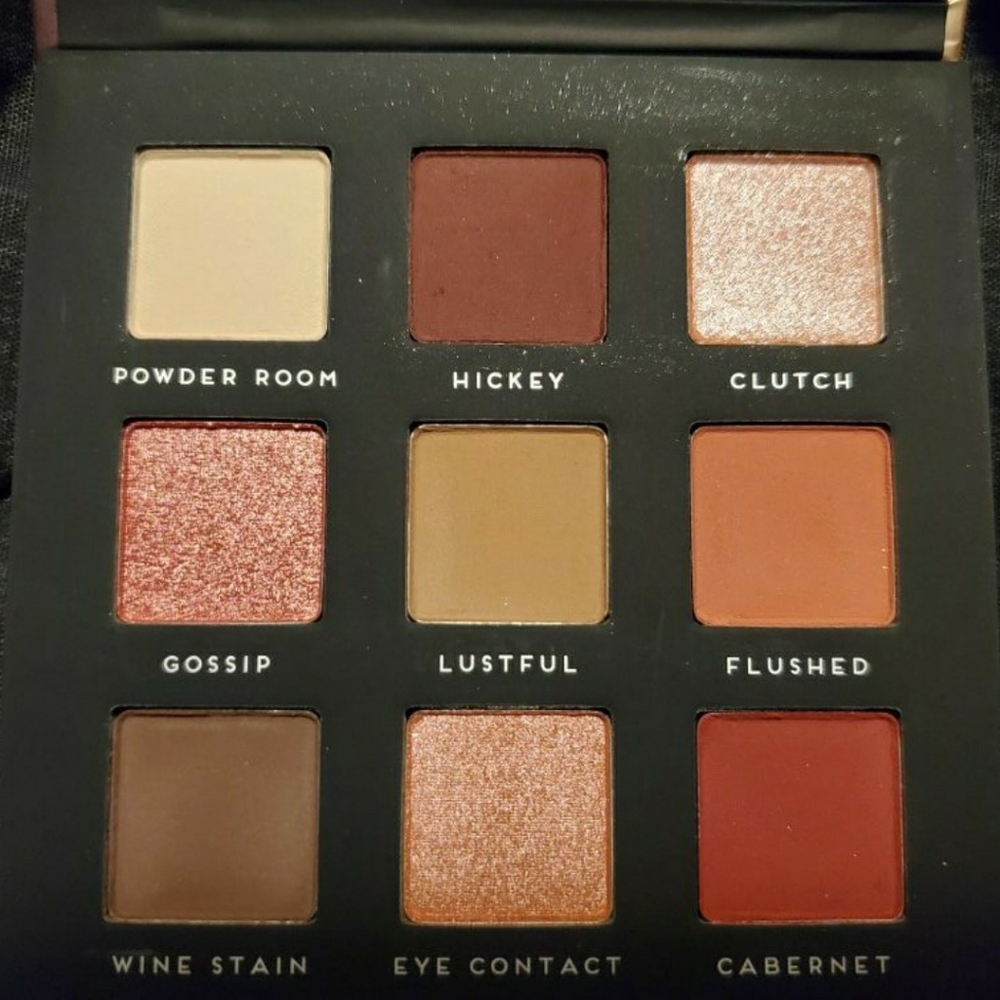 Eye Shadow - Picture 2 of 3